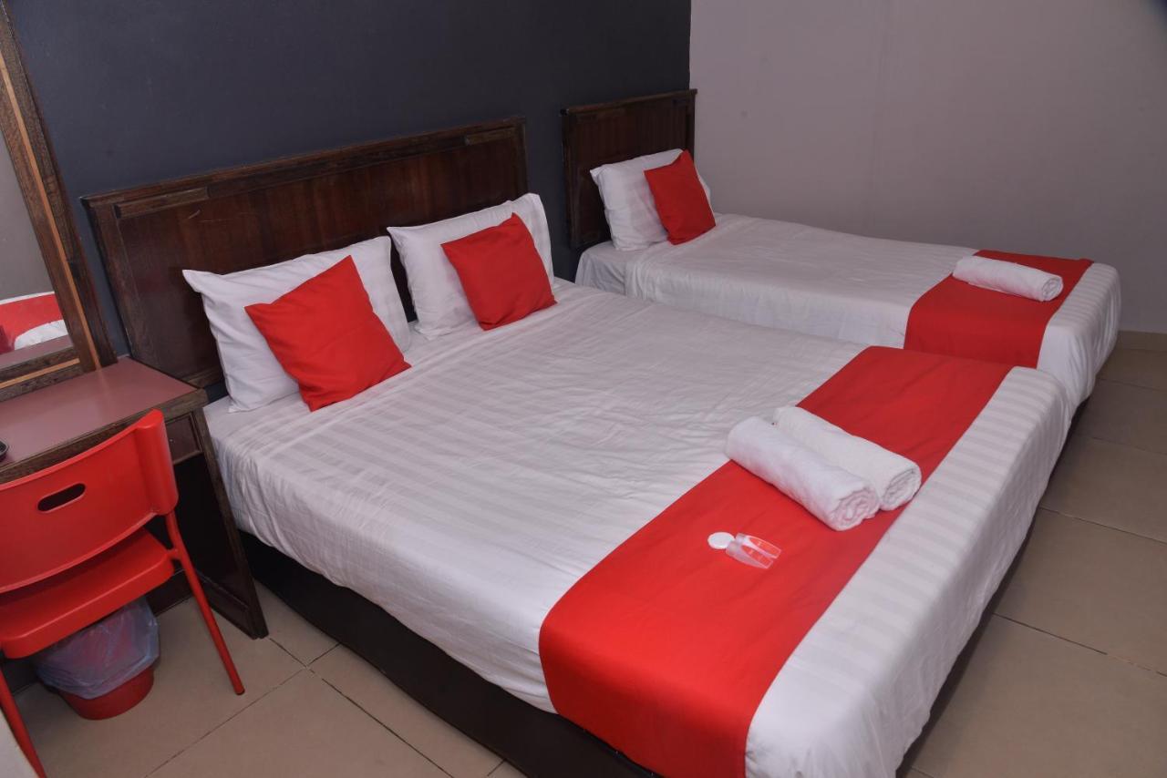 Nice Stay Hotel Рауб Экстерьер фото